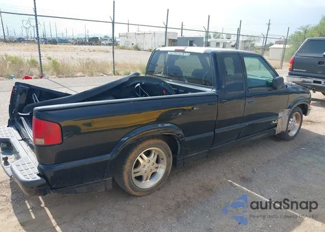 2002 Chevrolet S-10 Ls z USA, uszkodzony, nr VIN 1GCCS19W928151122